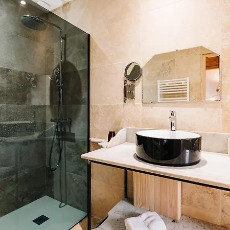 Historic Luxury And Modernity In The Heart Of Minervois * Caunes-Minervois