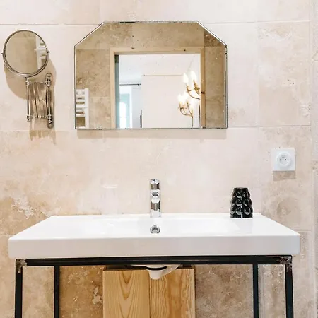 Appartamento Historic Luxury And Modernity In The Heart Of Minervois *